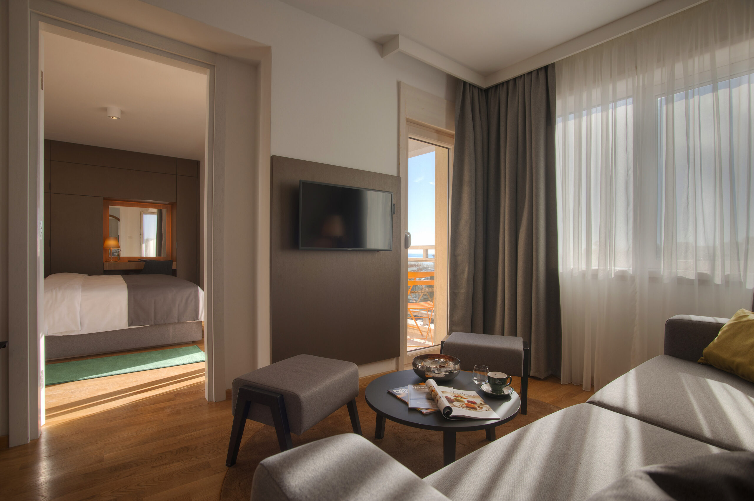 deluxe double room sa dnevnom sobom i spavaćom sobom